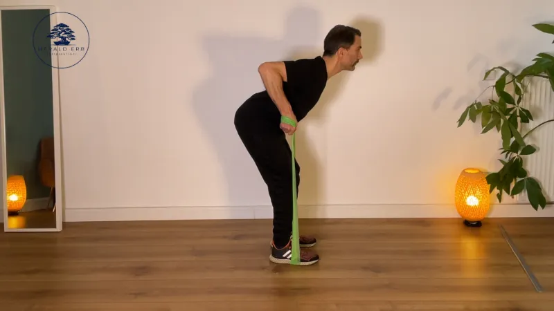 Gezielte Latissimus-Übung zur Stabilisierung der Schulter bei Schulterschmerzen