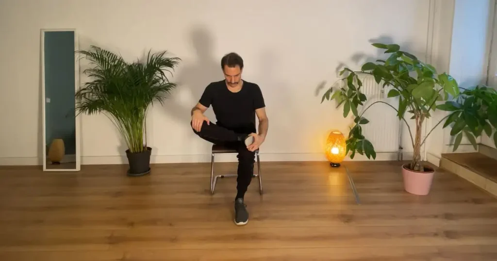 Ischias Übung – Sciatic Nerve Flossing zur Mobilisation des Ischiasnervs