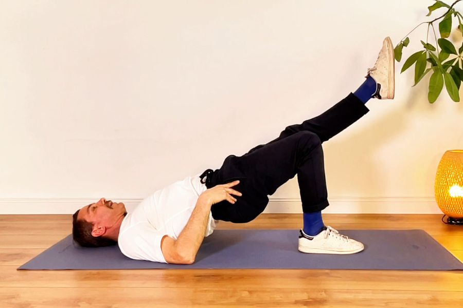 Einbeinige Brücke Übung Bandscheibenvorfall LWS Gluteus stärkenDu hast gesagt: side plank voll und nciht auf den knien