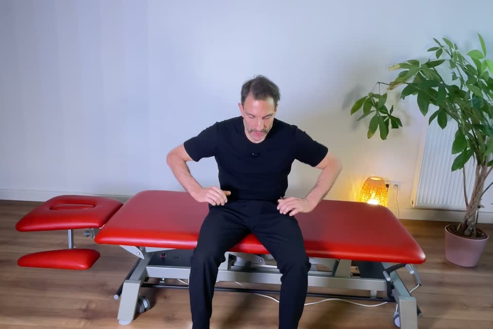 Beckenkippen auf der Stuhlkante